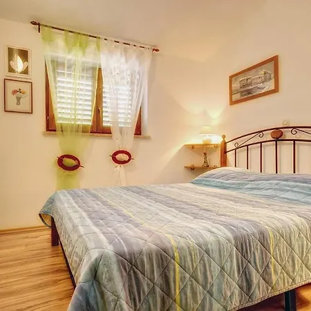 Karsiole Apartment Pula