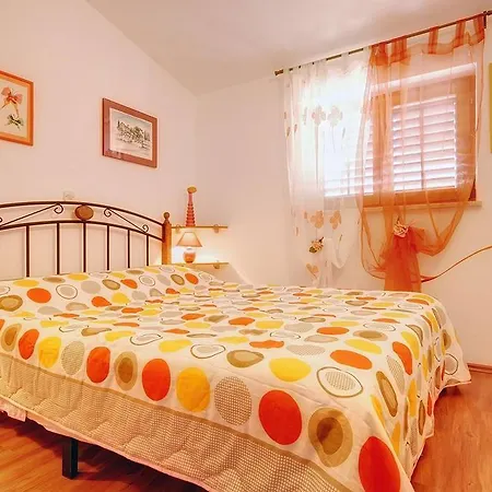 Apartment Karsiole *